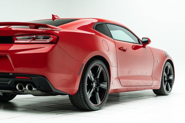 Used 2018 Chevrolet Camaro SS image 13