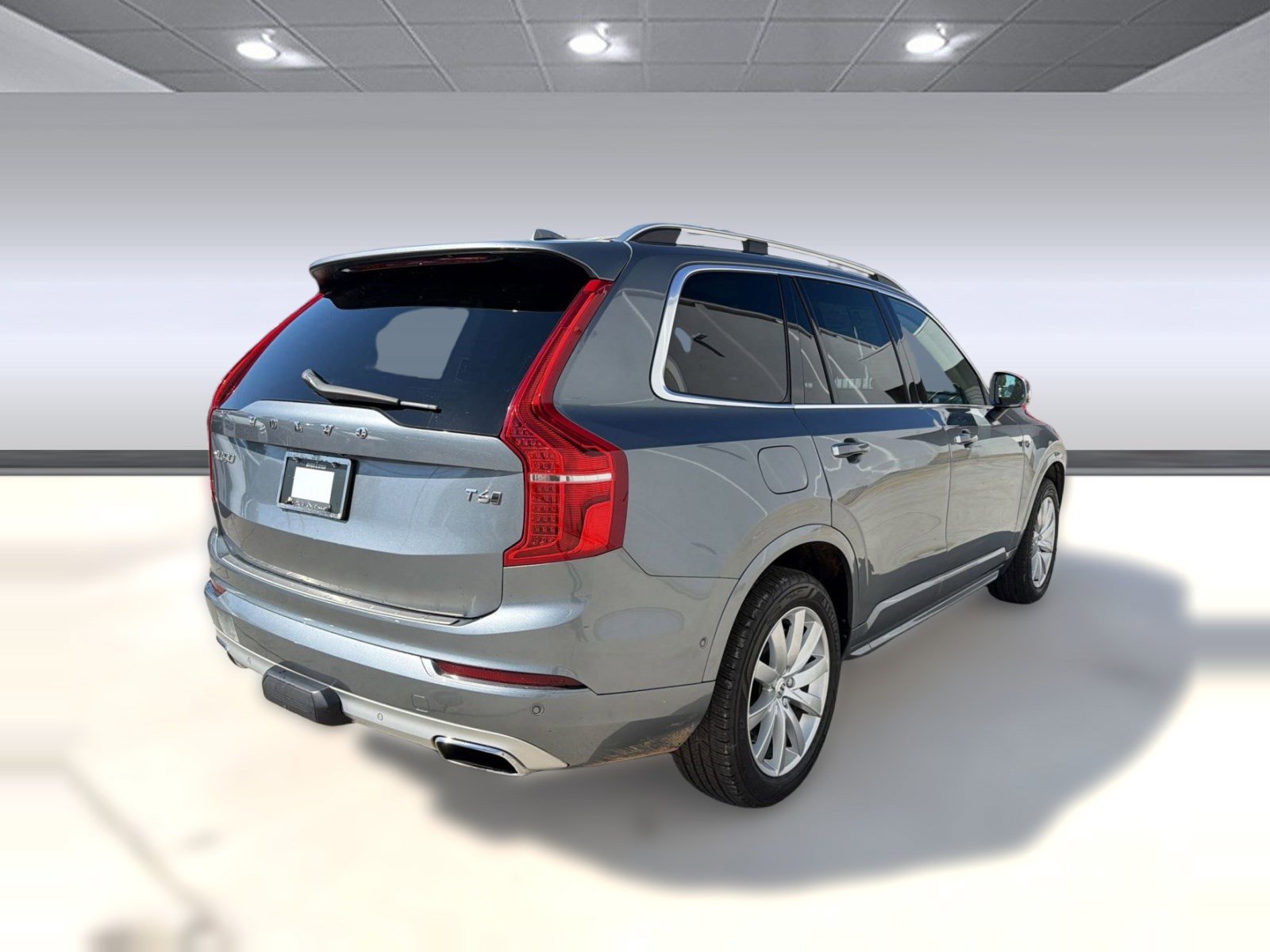 Used 2016 Volvo XC90 T6 Momentum w/ Momentum Plus Package image 9