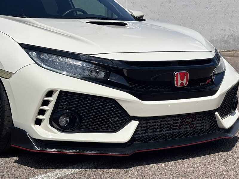 Used 2019 Honda Civic Type R image 10