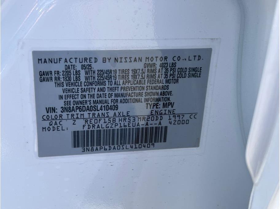 New 2025 Nissan Kicks SR FWD image 21