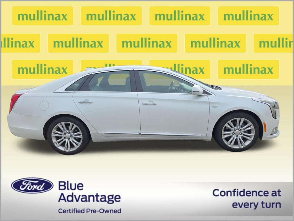 Used 2019 Cadillac XTS Luxury FWD image 2