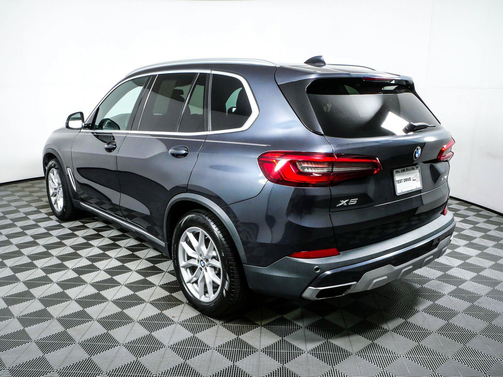 Used 2019 BMW X5 xDrive40i w/ Convenience Package AWD/4WD image 31