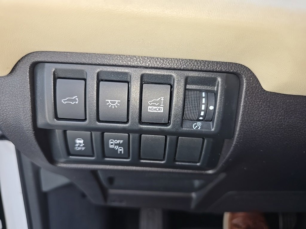 Used 2020 Subaru Ascent Touring w/ Popular Package #3 image 16