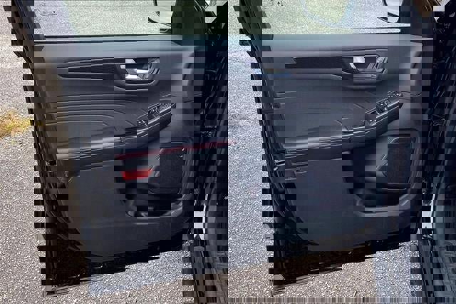 Used 2024 Ford Escape ST-Line w/ Equipment Group 301A image 20