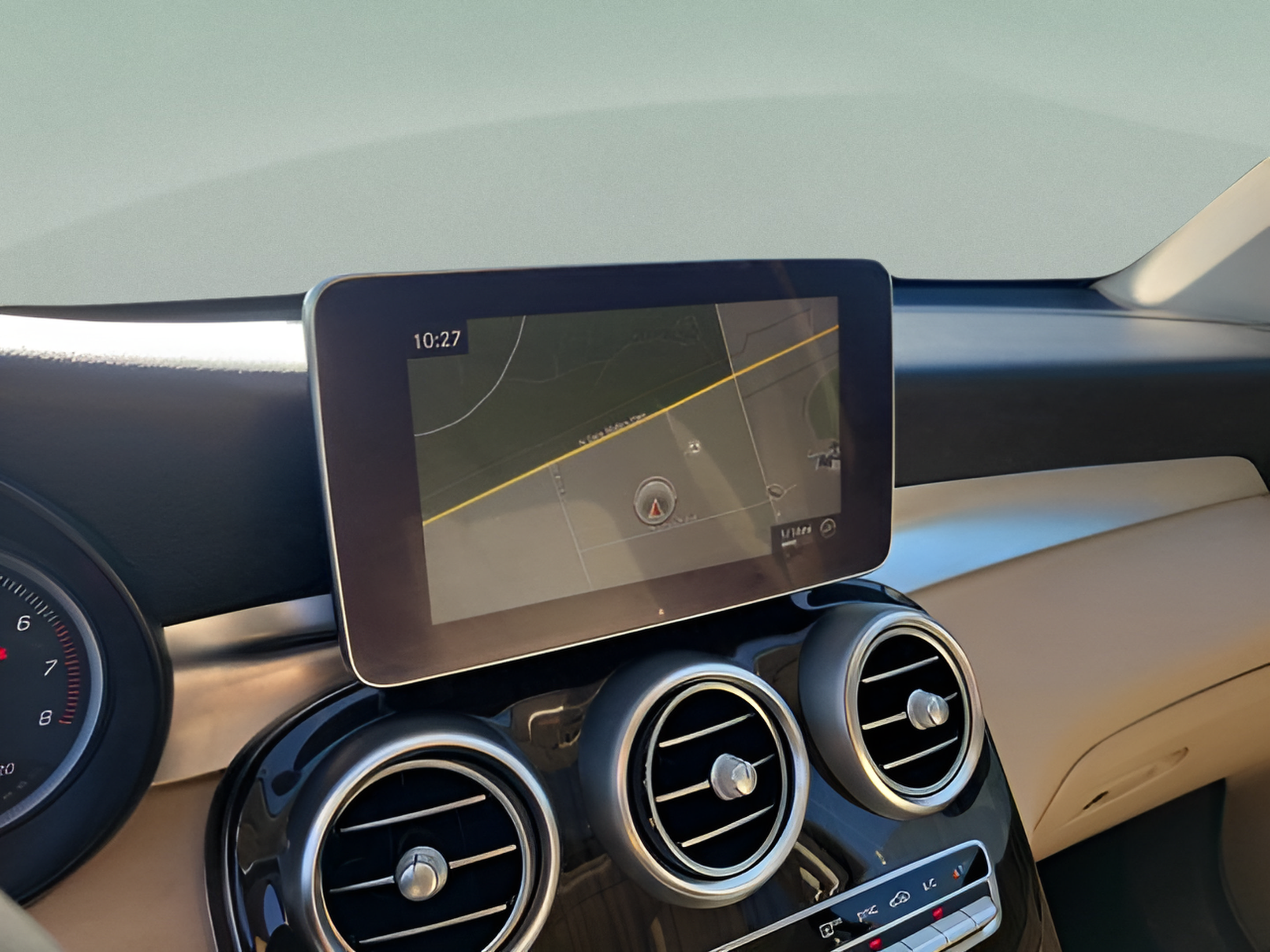 Used 2017 Mercedes-Benz GLC 300 4MATIC Coupe image 20