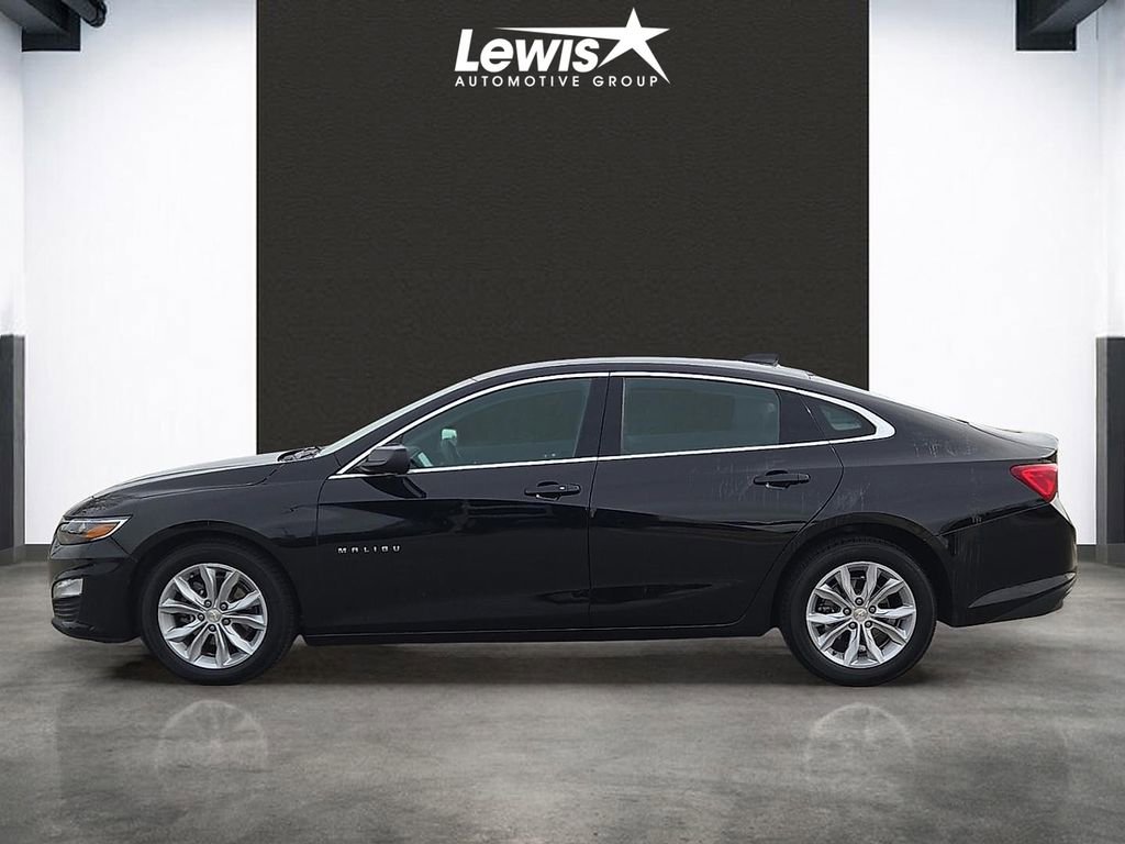 Used 2025 Chevrolet Malibu LT image 2
