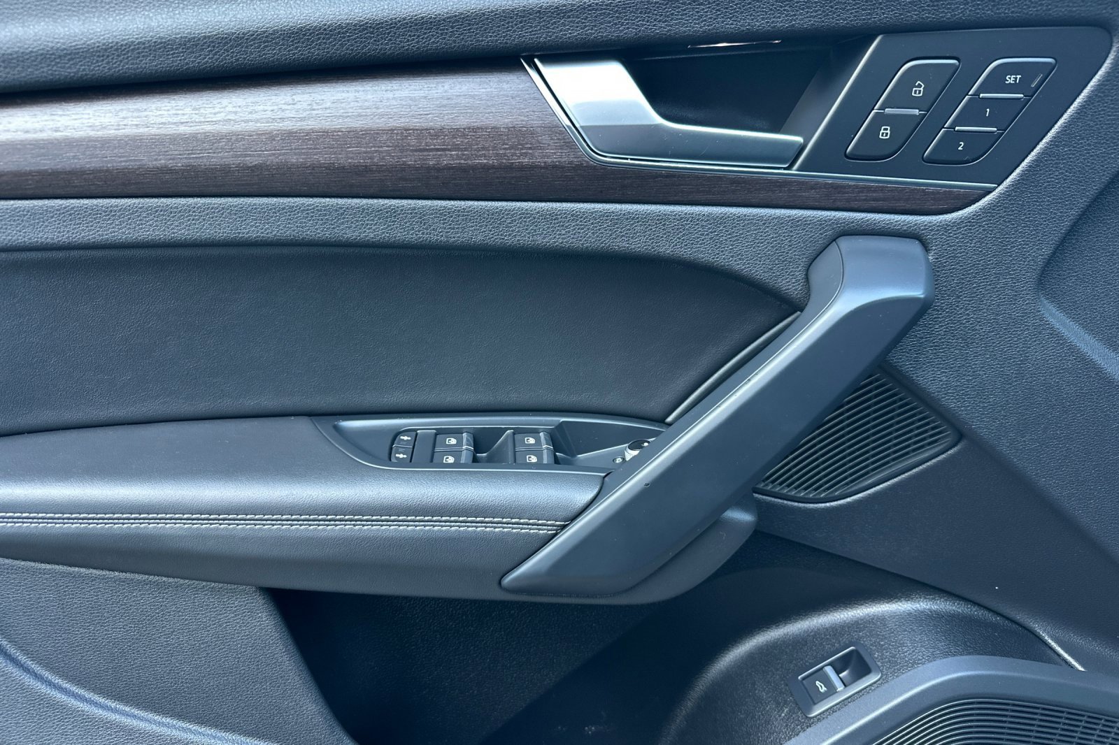 Used 2021 Audi Q5 2.0T Premium Plus w/ Premium Plus Package image 11