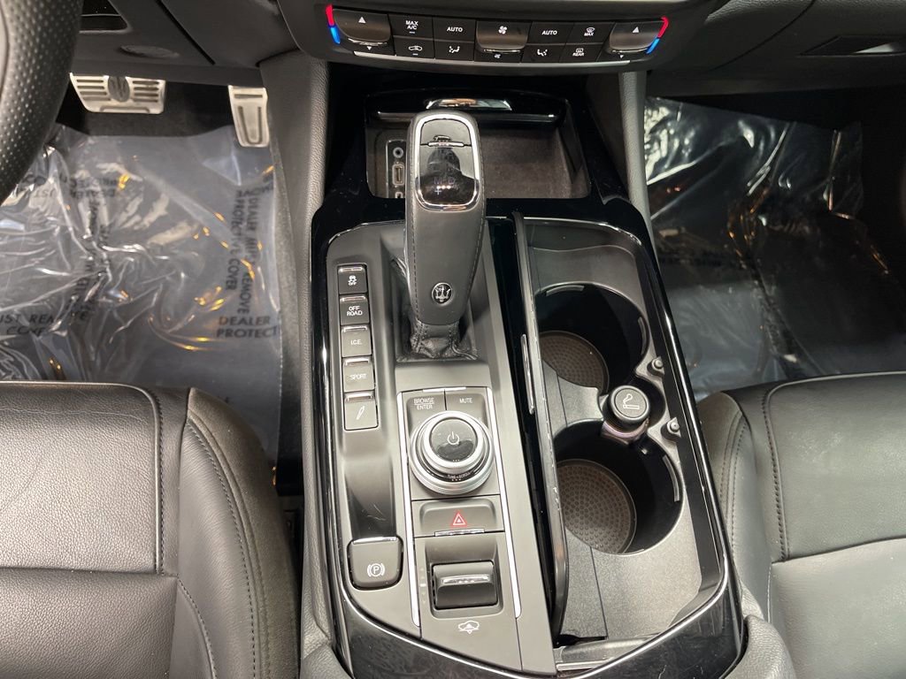 Used 2022 Maserati Levante GT image 13