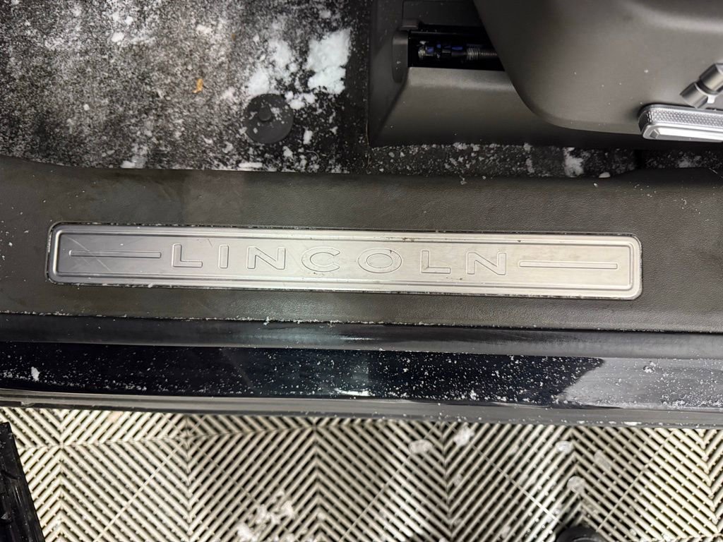 New 2024 Lincoln Nautilus Black Label w/ Jet Appearance Package (87T) image 14