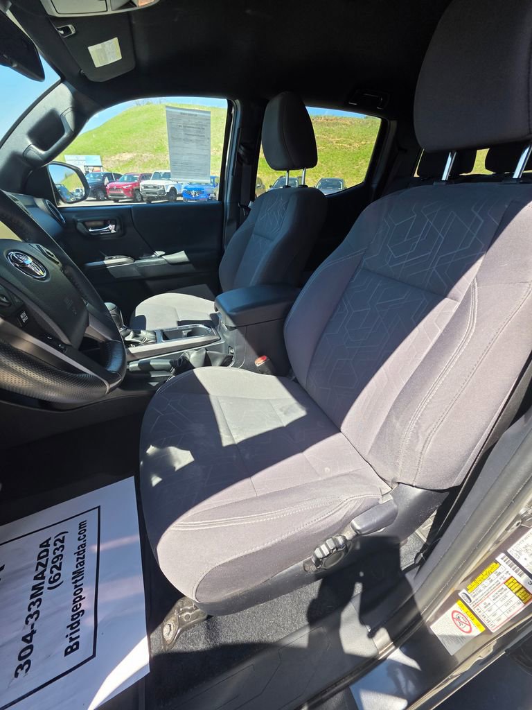 Used 2018 Toyota Tacoma TRD Sport w/ Technology Package image 14