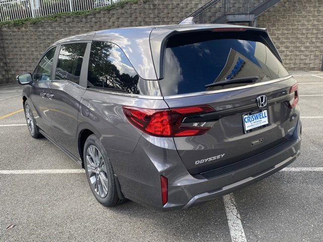 New 2026 Honda Odyssey Touring image 5