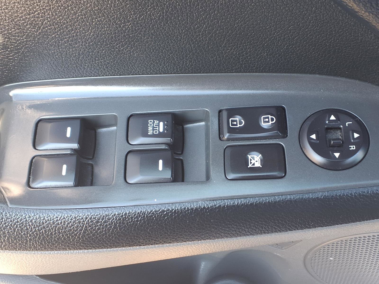 Used 2018 Kia Forte LX FWD image 15