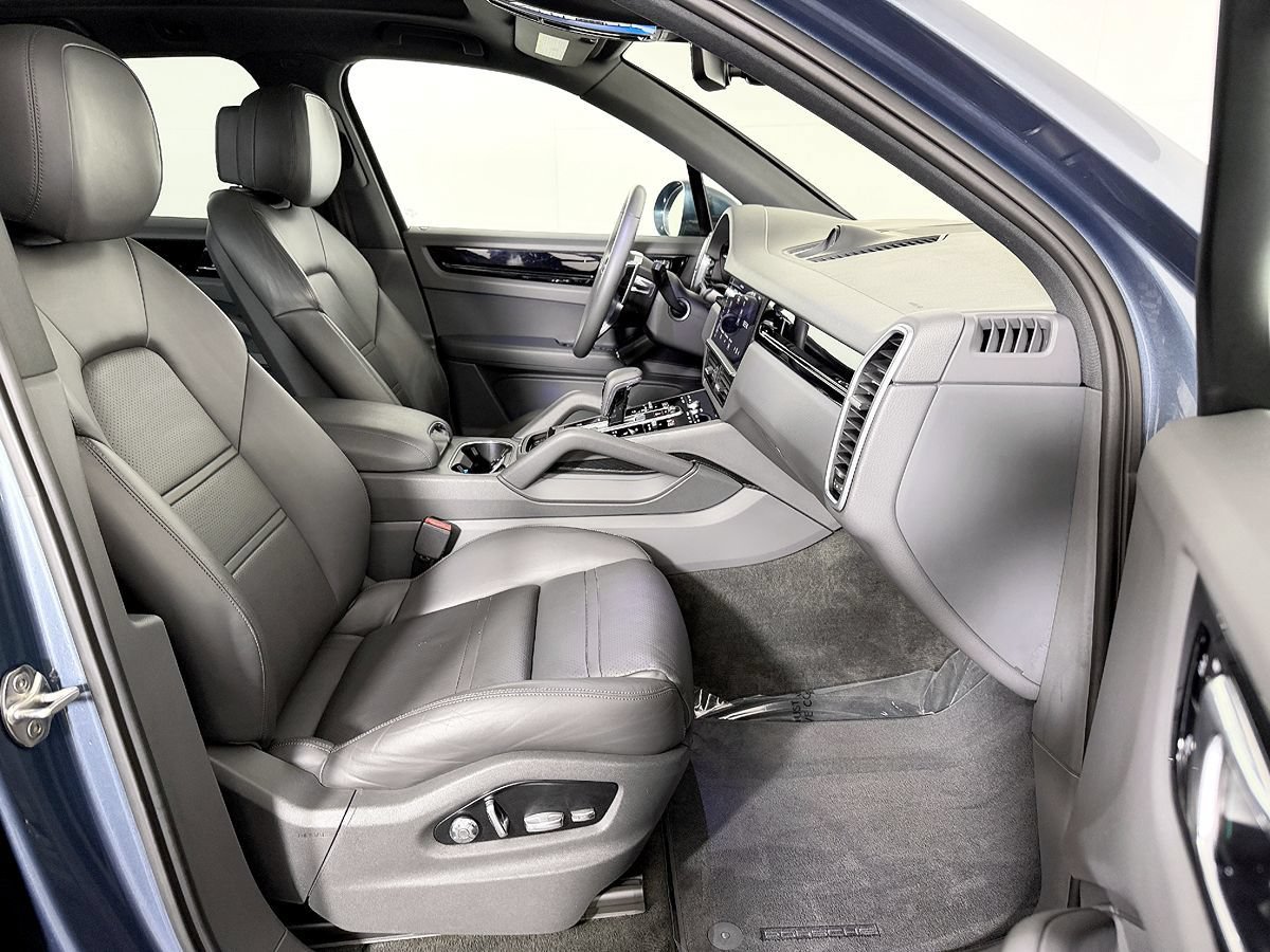 Used 2019 Porsche Cayenne AWD/4WD image 48