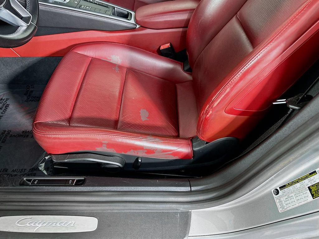 Used 2019 Porsche 718 Cayman RWD image 18