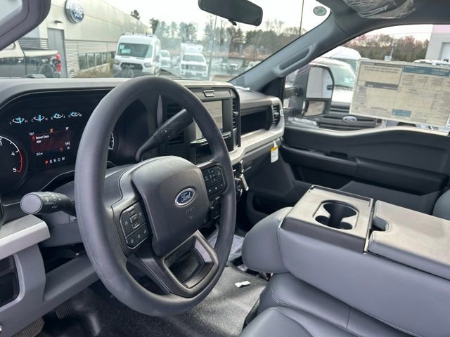 New 2026 Ford F550 4x4 Regular Cab Super Duty image 17