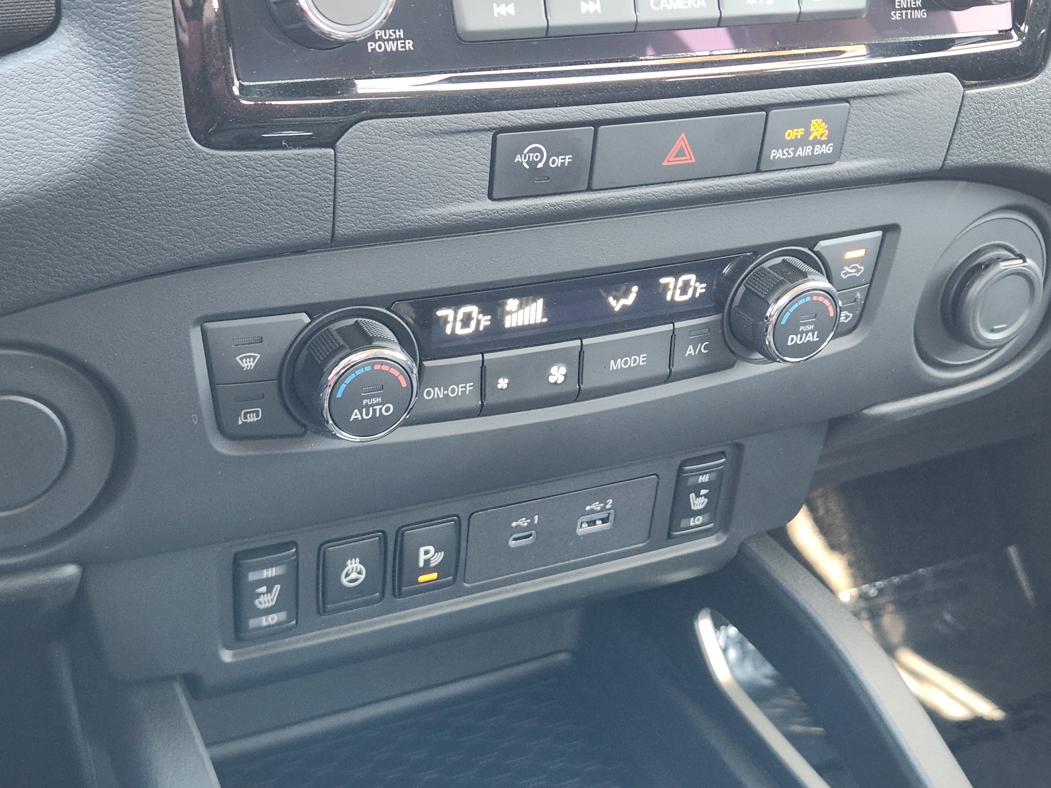 Used 2024 Nissan Frontier SV w/ SV Convenience Package image 21