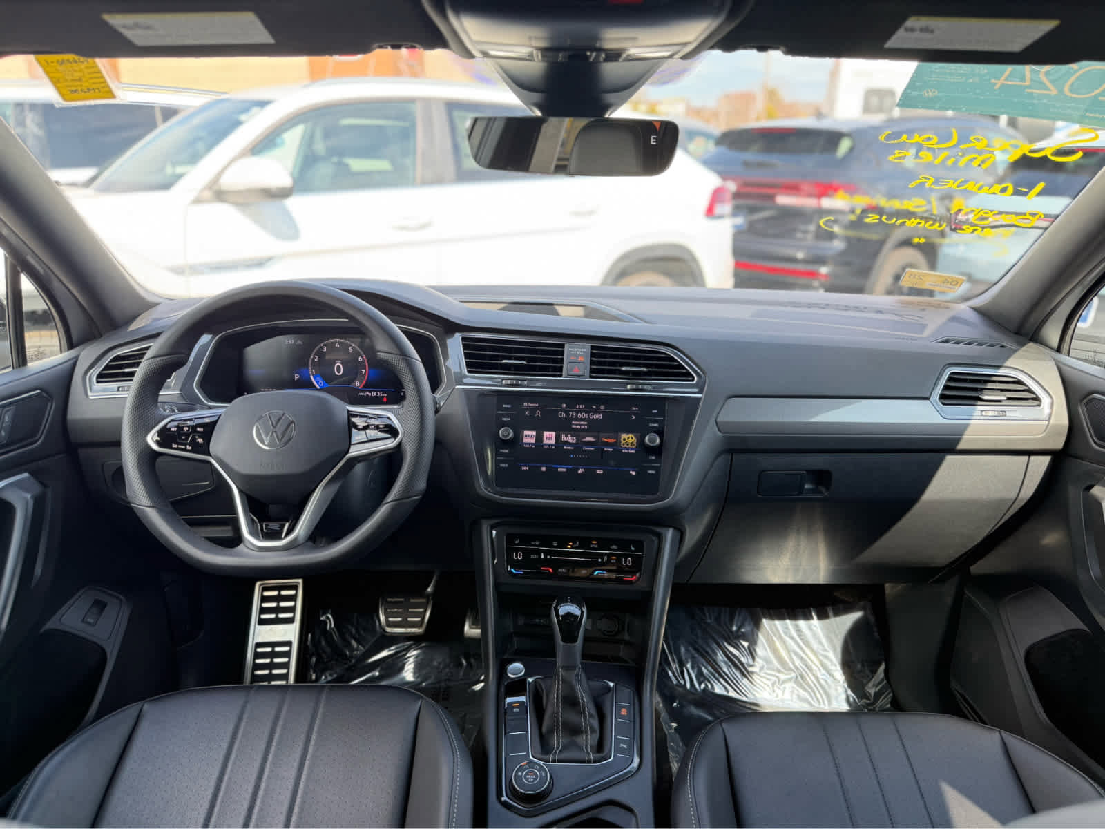 Certified 2024 Volkswagen Tiguan SE R-Line image 20
