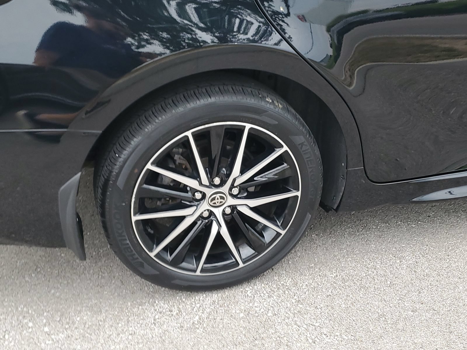 Certified 2023 Toyota Camry SE AWD/4WD image 5