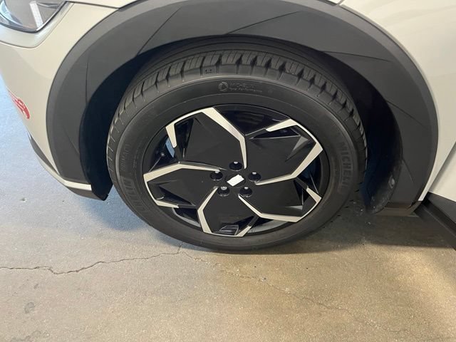 Used 2024 Hyundai Ioniq 5 SEL RWD image 31