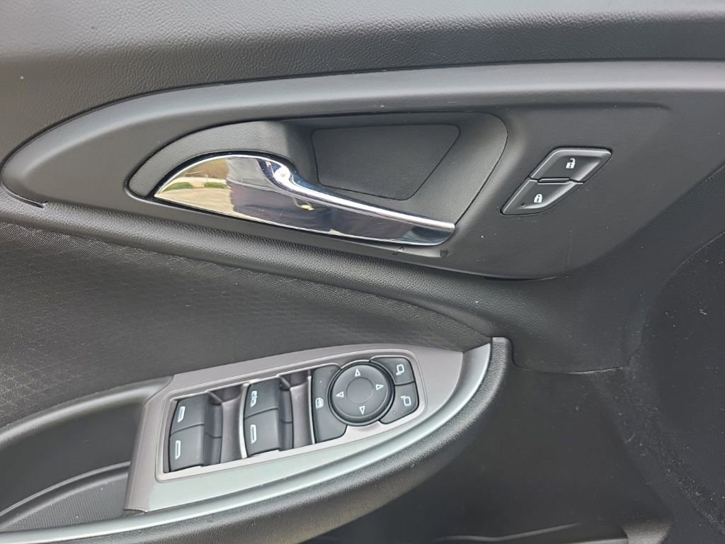 Used 2024 Chevrolet Malibu LT image 19