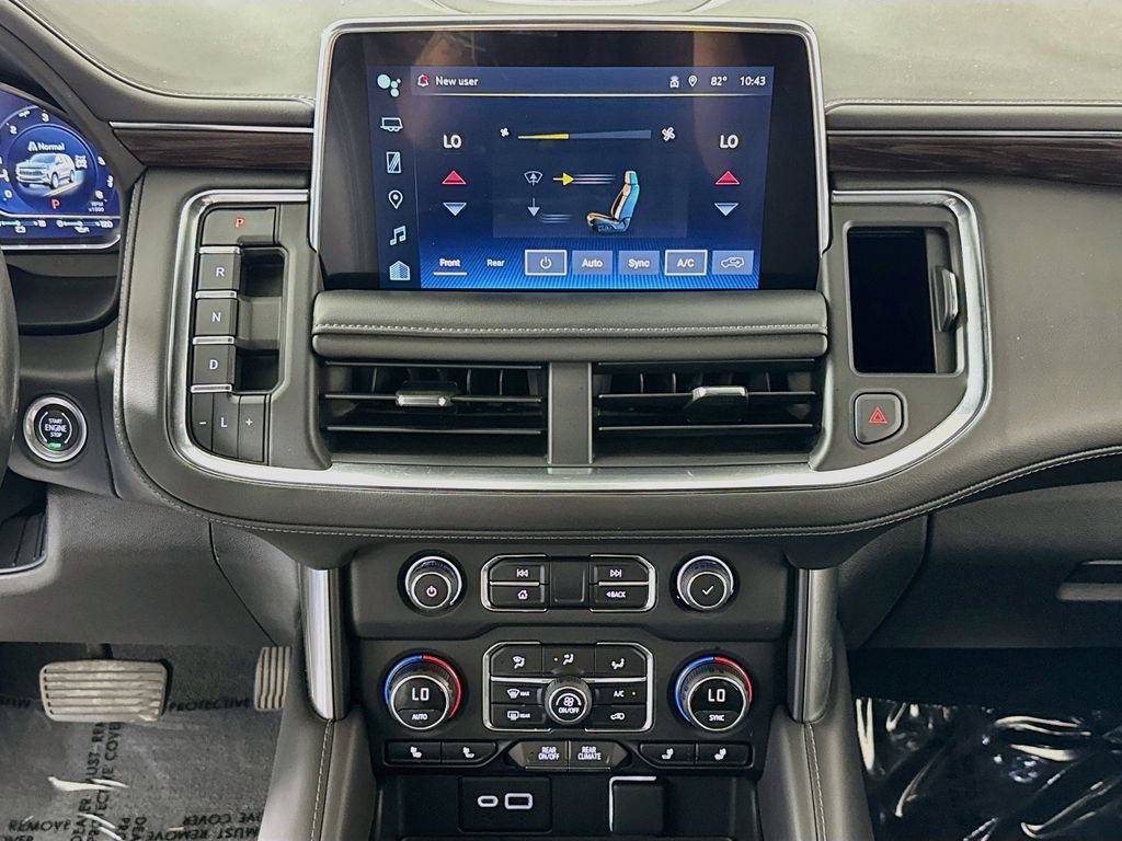 Used 2022 Chevrolet Tahoe LT w/ Luxury Package AWD/4WD image 16