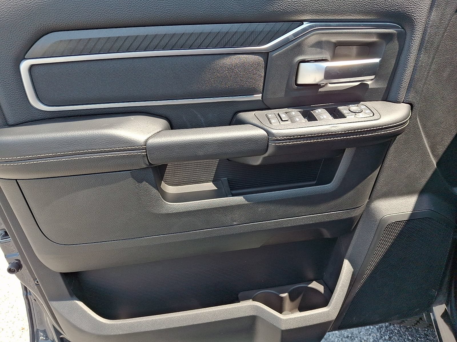 New 2026 RAM 2500 Big Horn AWD/4WD image 7