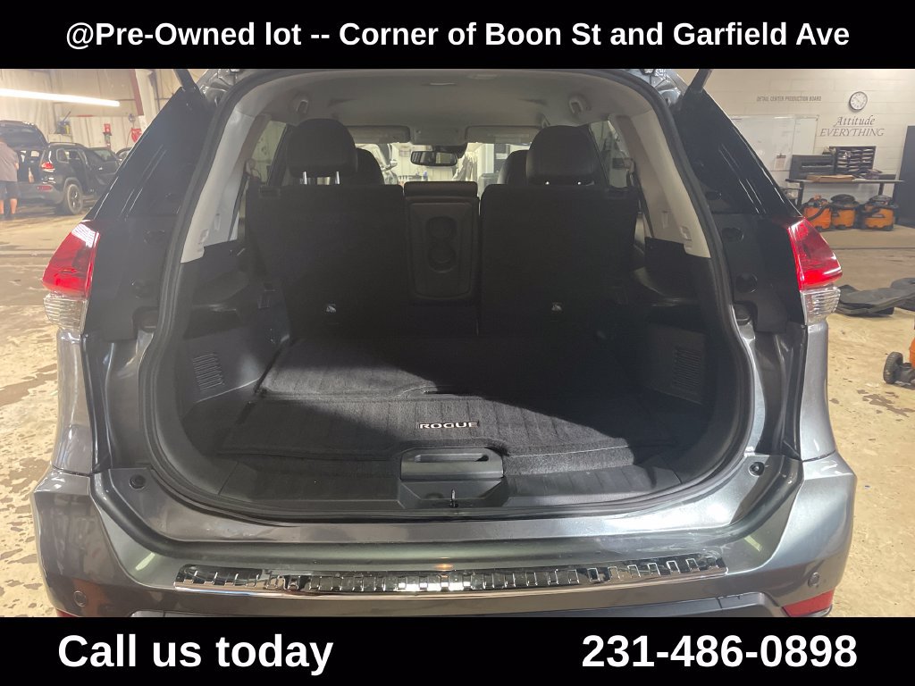 Used 2019 Nissan Rogue SL AWD/4WD image 13
