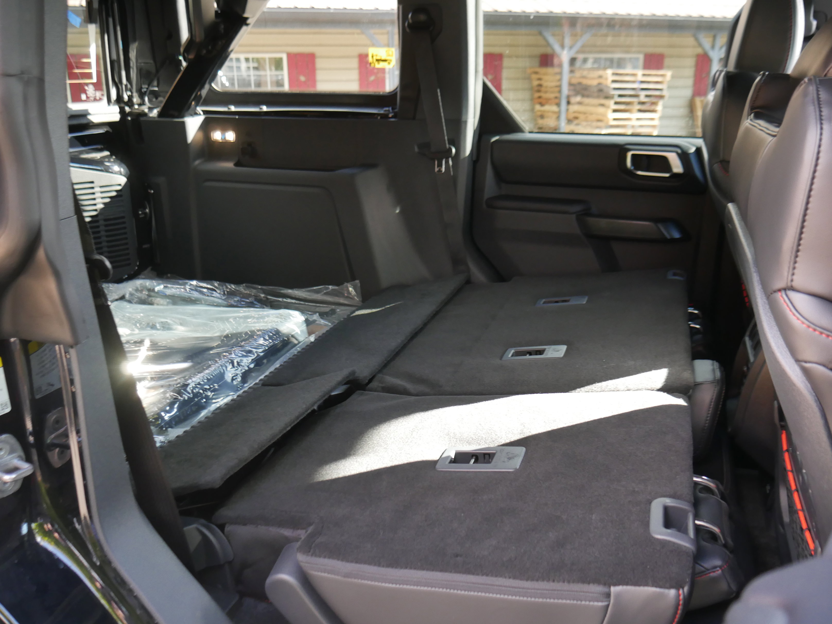 New 2025 Ford Bronco Raptor w/ Interior Carbon Fiber Pack image 33