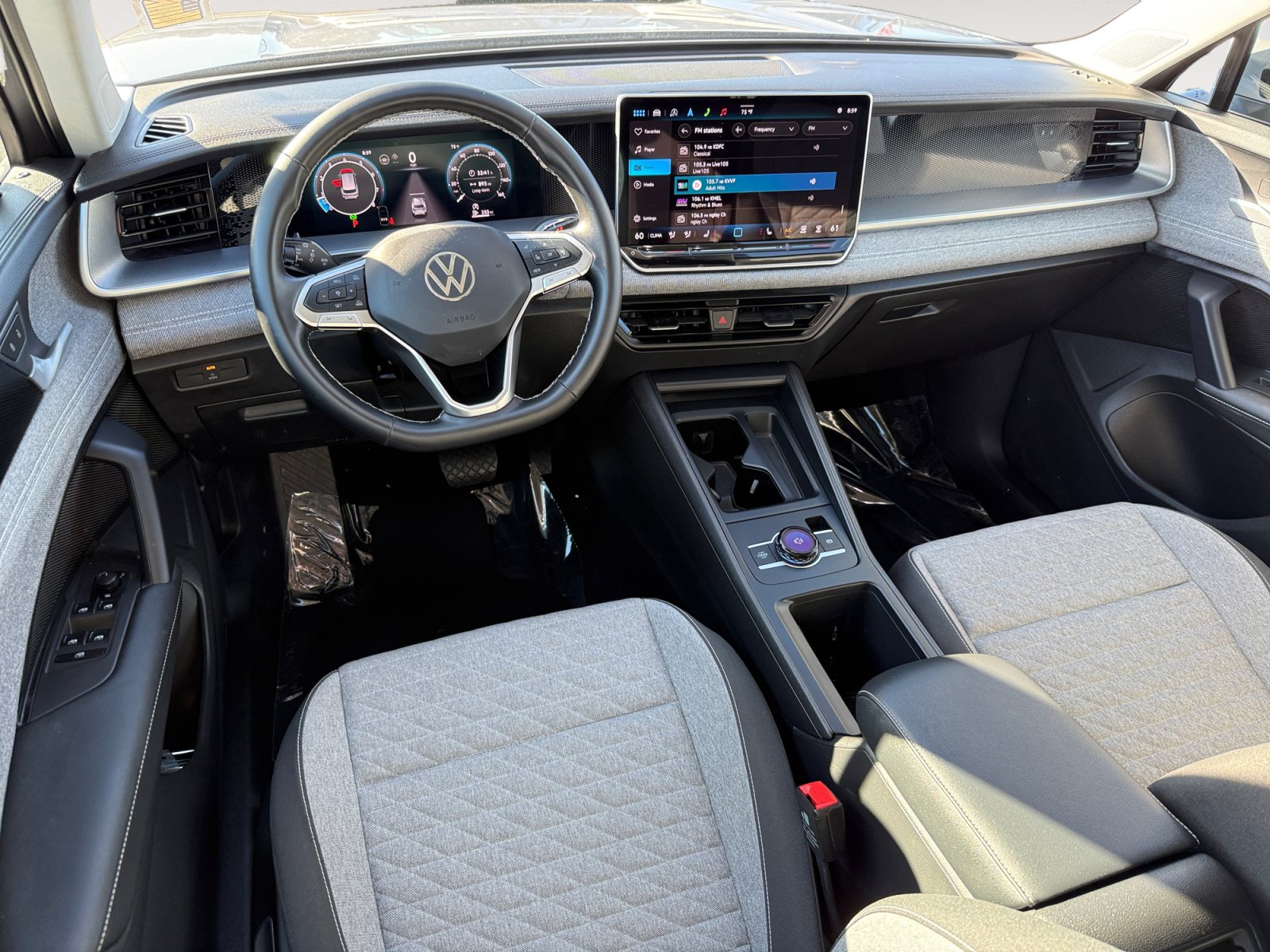 Certified 2025 Volkswagen Tiguan S FWD image 15