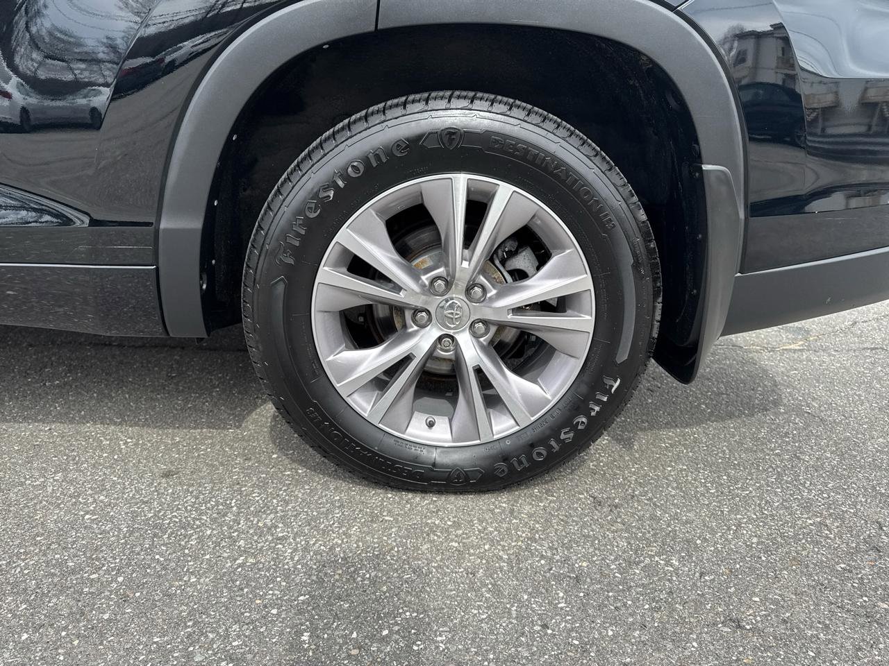 Used 2015 Toyota Highlander XLE image 18