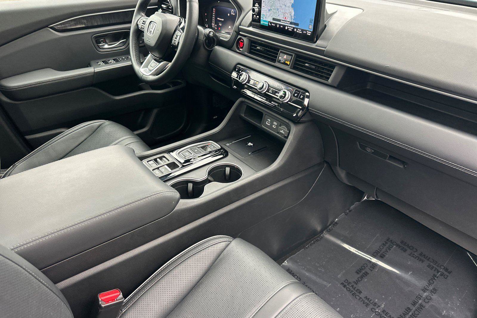 Certified 2025 Honda Pilot Elite image 17