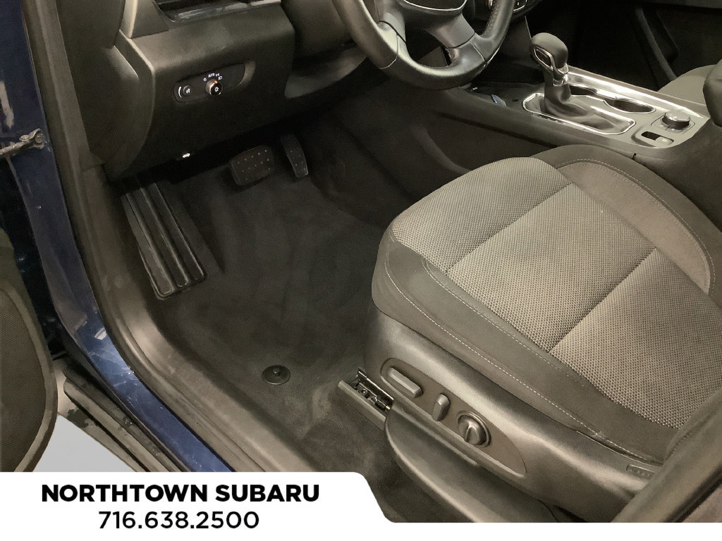 Used 2022 Chevrolet Traverse LT AWD/4WD image 24