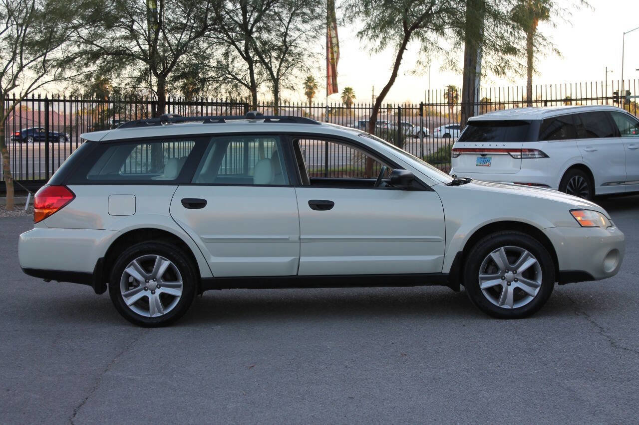 Used 2007 Subaru Outback 2.5i L.L. Bean image 9