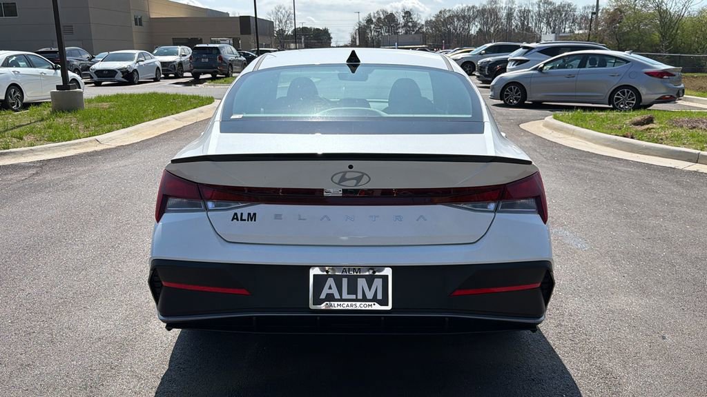 New 2026 Hyundai Elantra Sport image 6