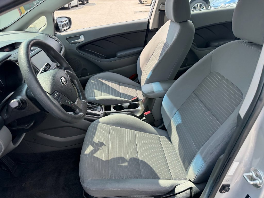 Used 2018 Kia Forte LX w/ LX Popular Package FWD image 10