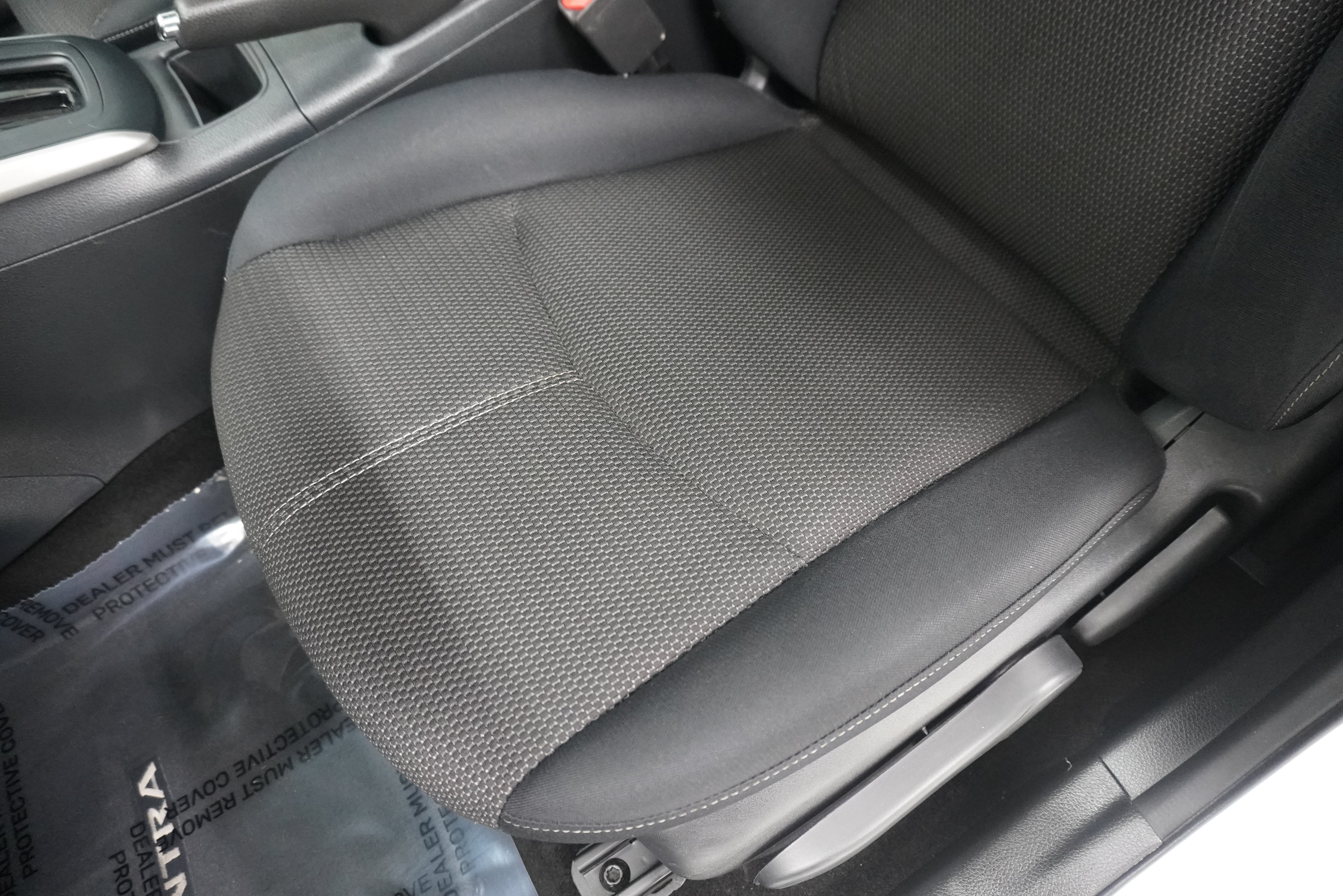 Used 2017 Nissan Sentra S FWD image 12