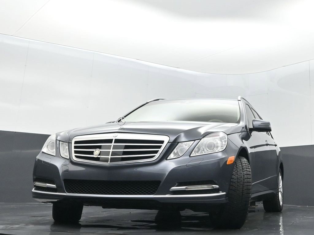 Used 2011 Mercedes-Benz E 350 4MATIC Wagon image 30