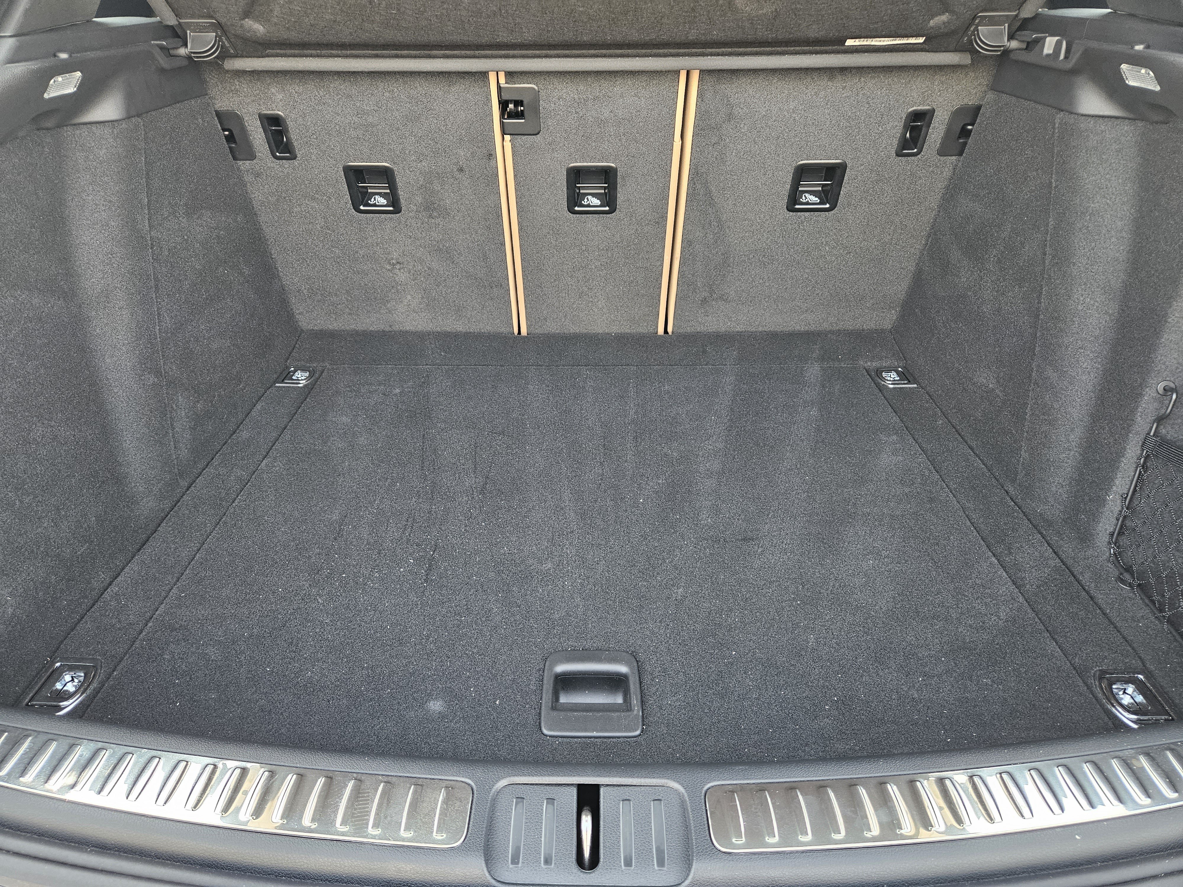 Certified 2026 Porsche Macan AWD/4WD image 31