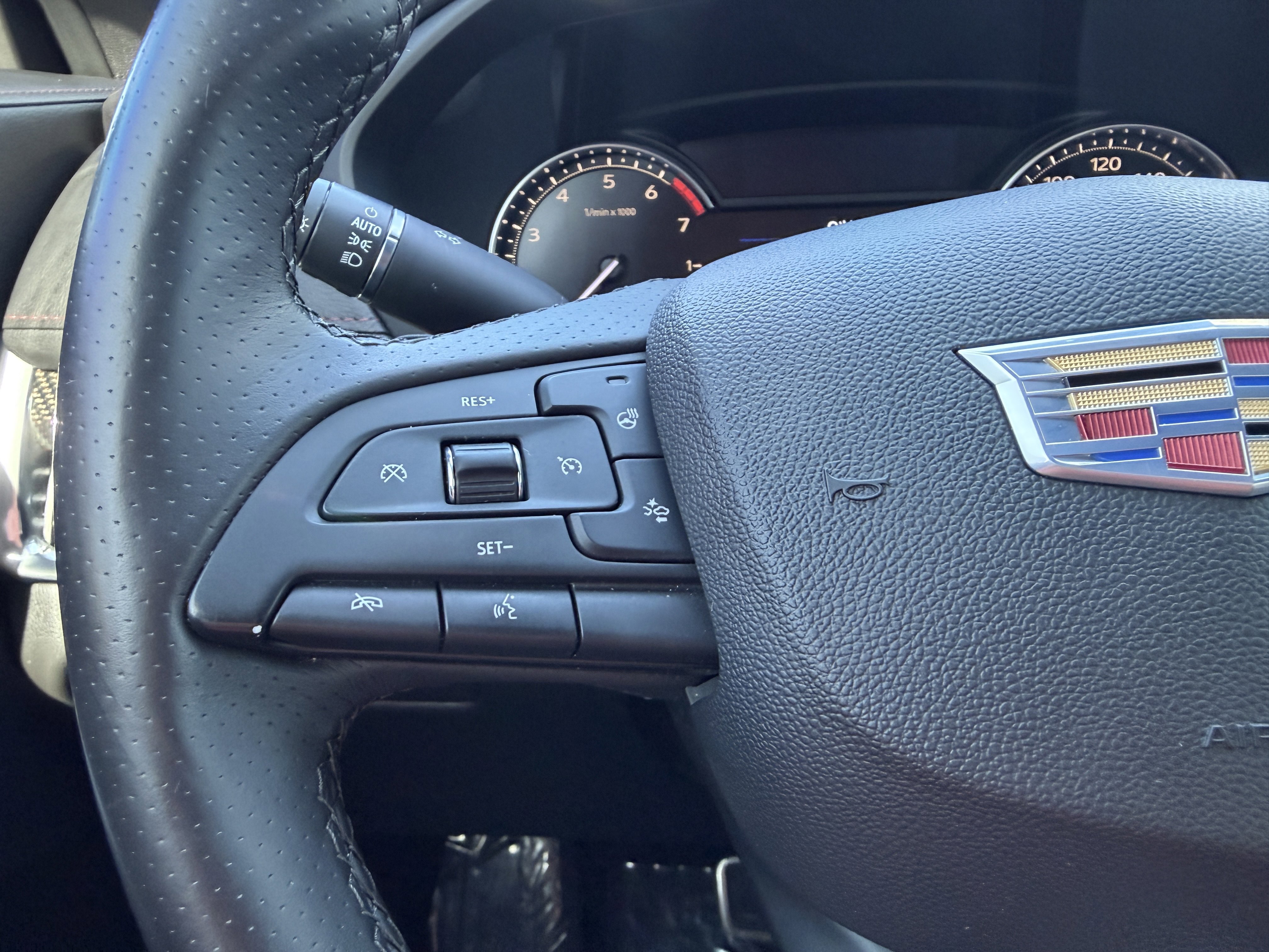 Used 2019 Cadillac XT4 Sport w/ Cold Weather Package image 25