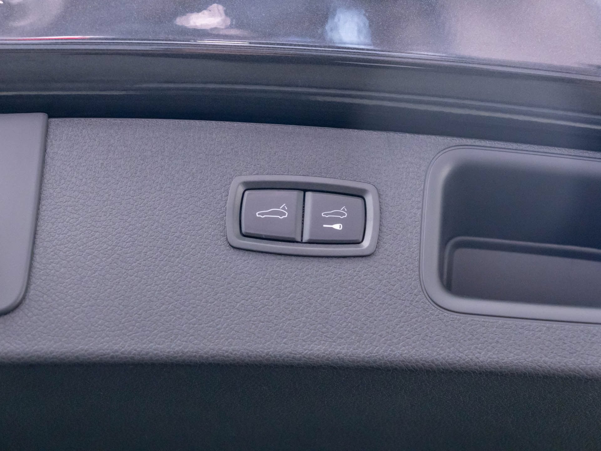 Certified 2026 Porsche Macan AWD/4WD image 31