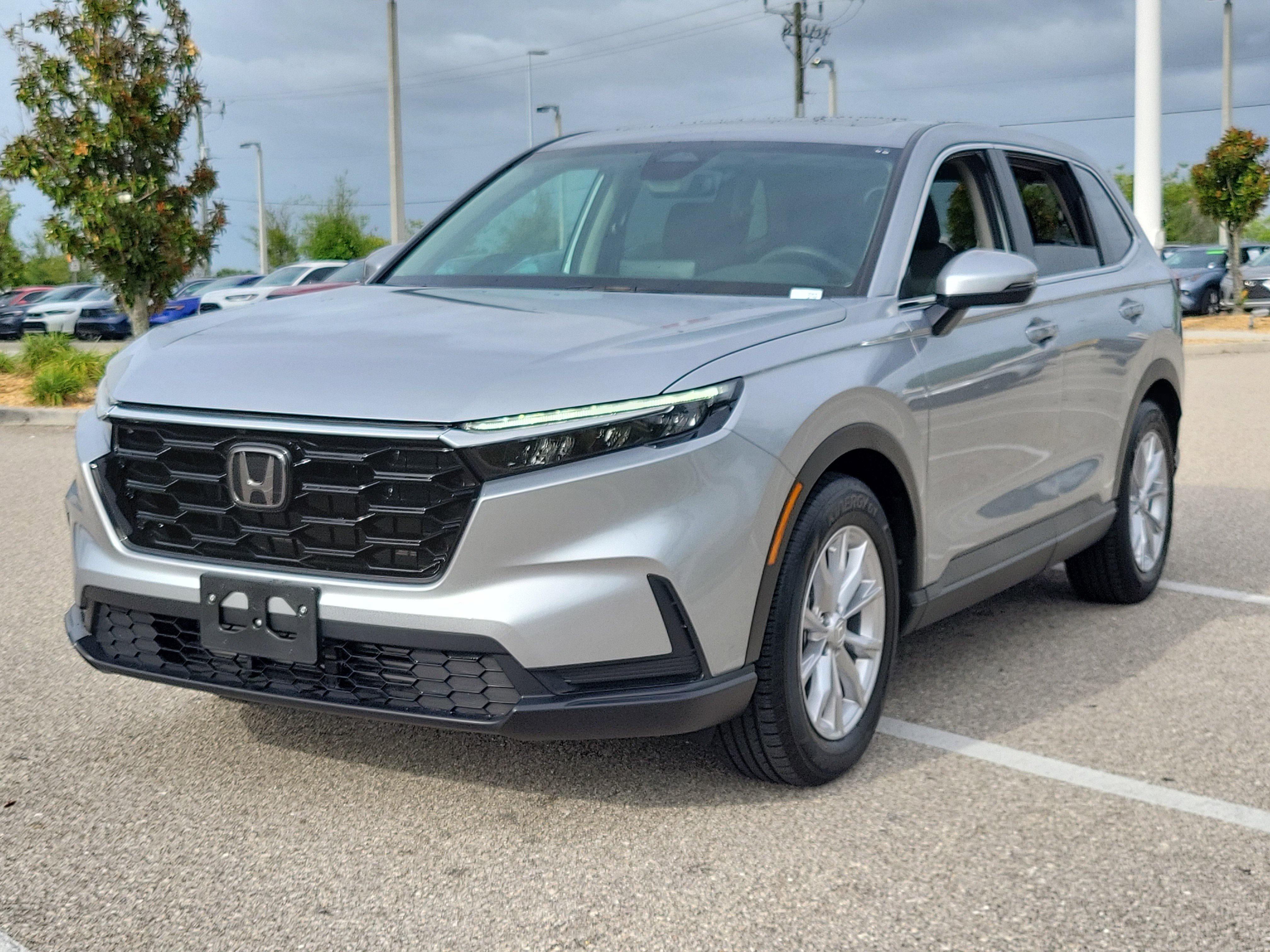Used 2024 Honda CR-V EX image 3