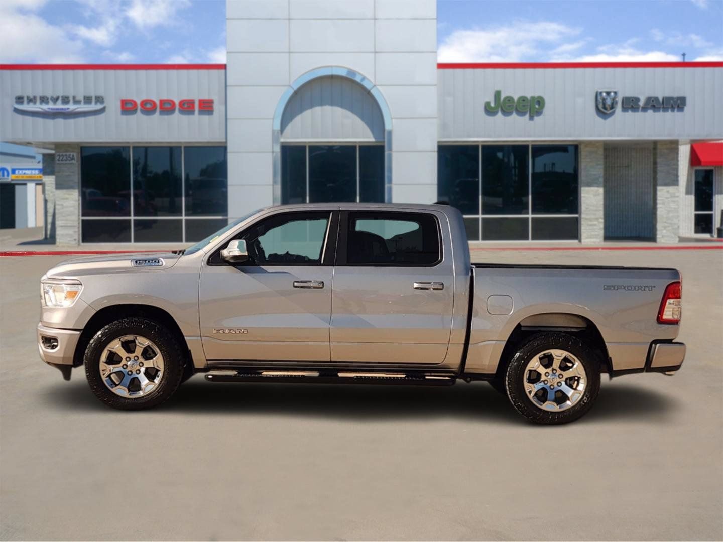 Used 2022 RAM 1500 Lone Star AWD/4WD image 3
