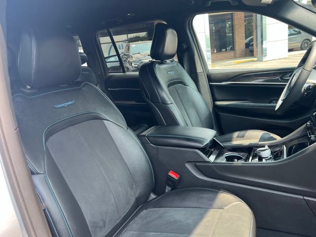 Used 2023 Jeep Grand Cherokee Trailhawk AWD/4WD image 28