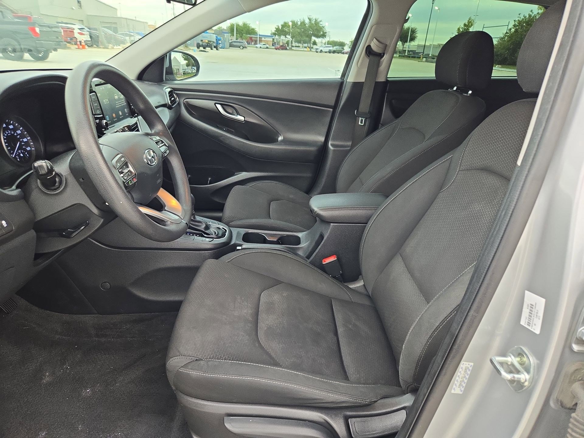 Used 2020 Hyundai Elantra GT image 14