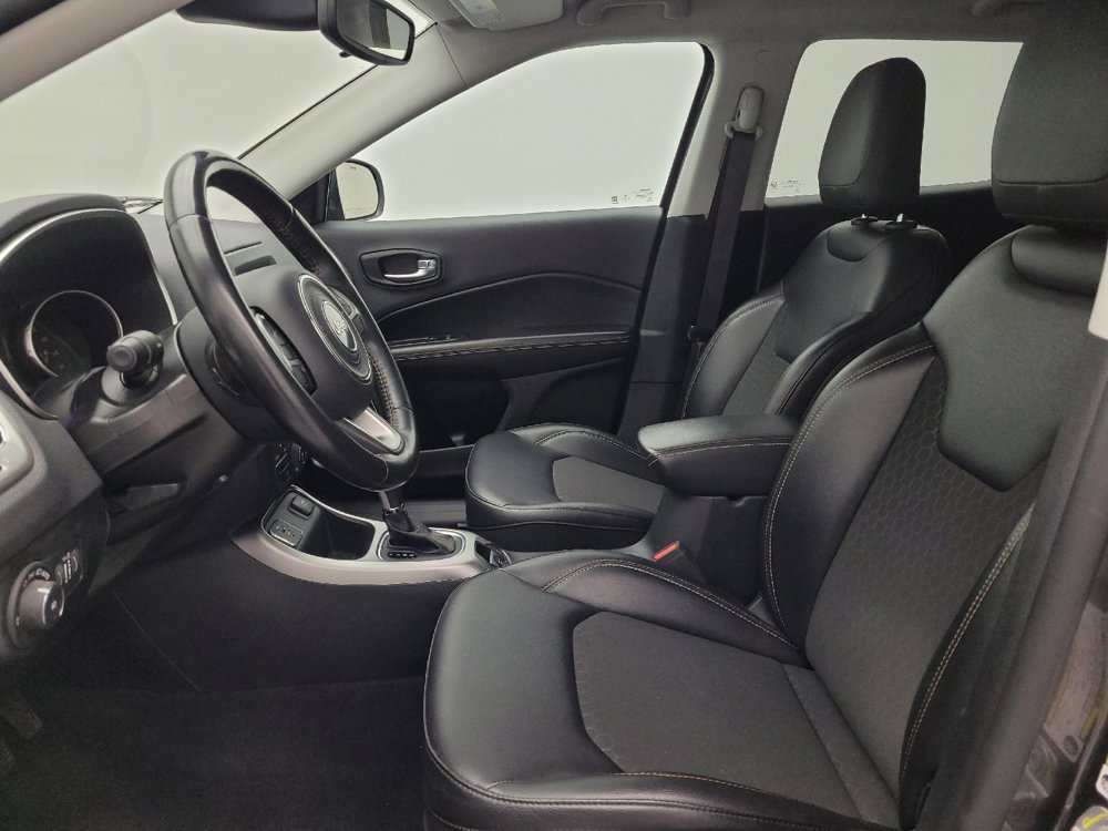 Used 2019 Jeep Compass Latitude image 17