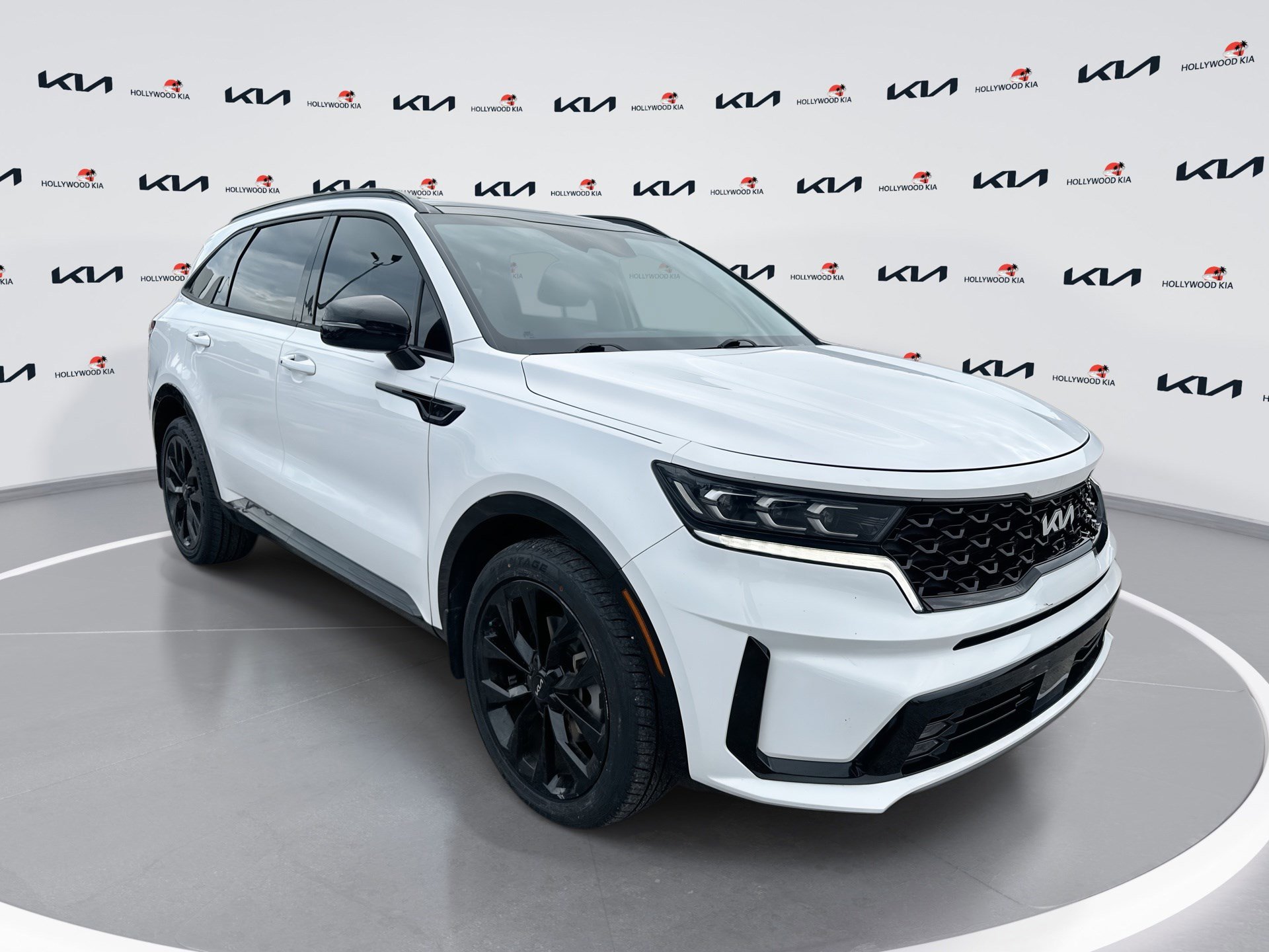 Used 2023 Kia Sorento SX