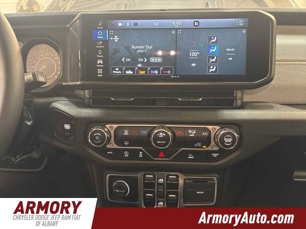 Used 2024 Jeep Wrangler Willys image 16