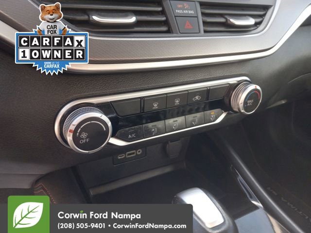 Used 2024 Nissan Altima 2.5 SR image 17