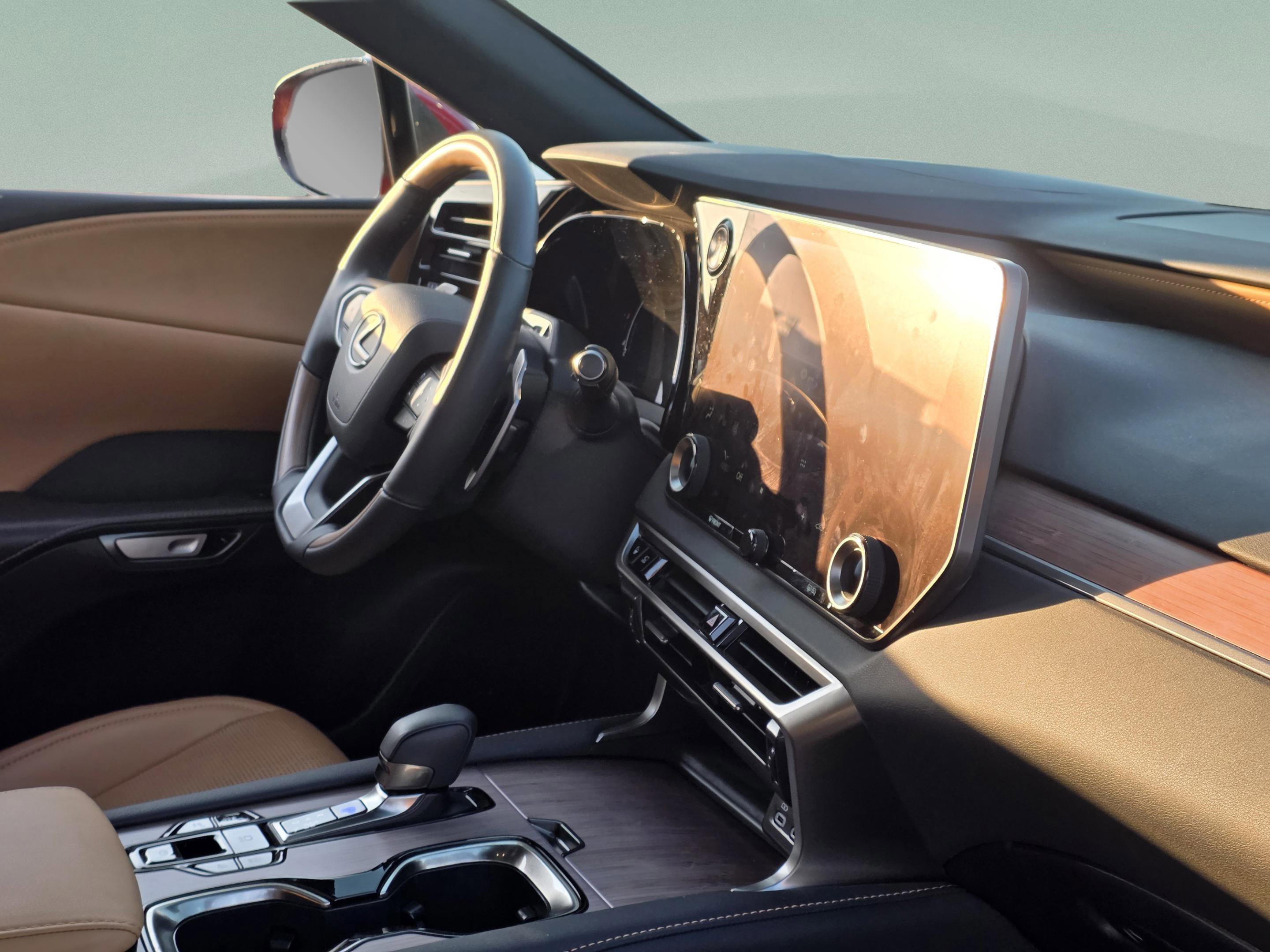 Certified 2024 Lexus RX 350 Premium Plus w/ Convenience Package image 28