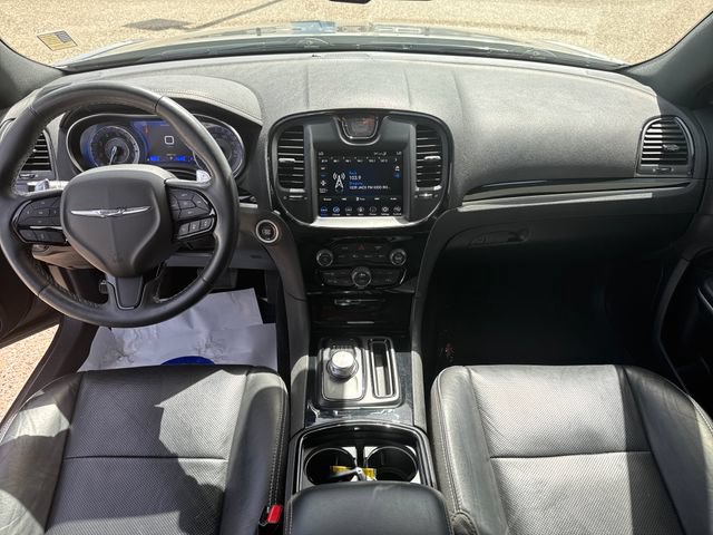 Used 2021 Chrysler 300 S w/ S Model Appearance Package RWD image 12